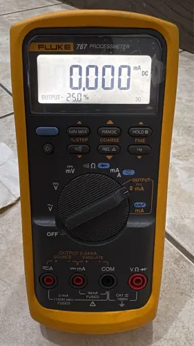 Fluke 787