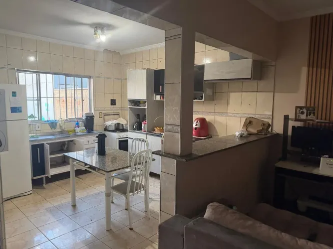 Casa para Venda em Paulínia, São José 1, 1 dormitório, 1 banheiro, 3 vagas