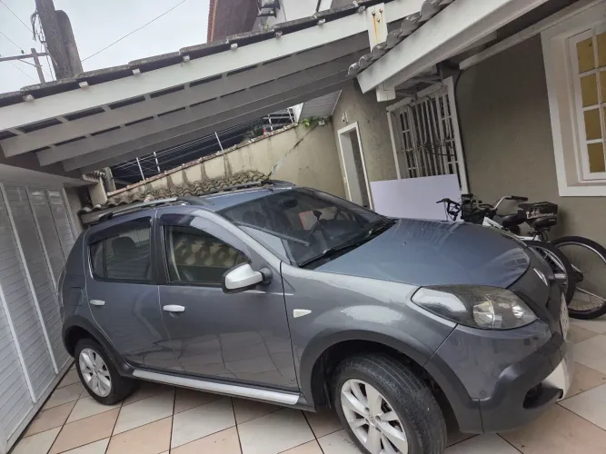 Renault Sandero Stepway Hi-power 1.6 8V 5P 2013