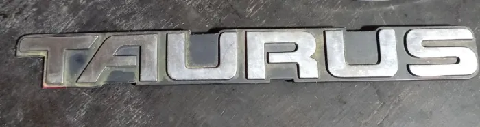 Emblema Taurus
