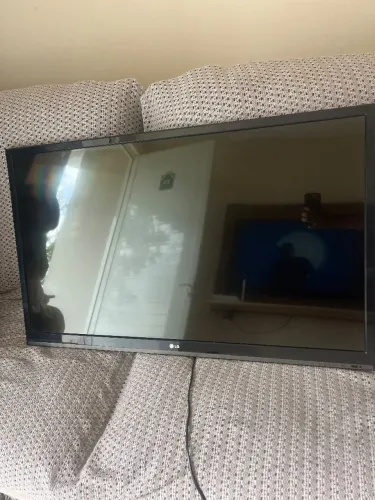 Tv 43 polegadas não é smart