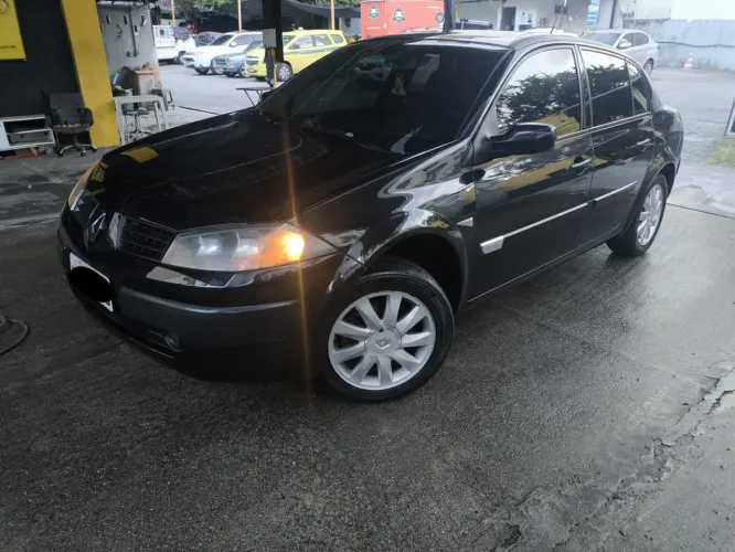 Renault Megane Sedan Dynamique Hi-flex 1.6 16V 2011