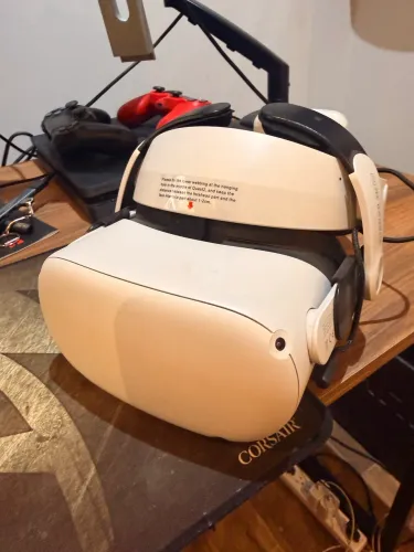 Oculus VR metaquest 2 + bobo Vr 256 gb 