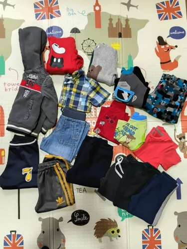 Lote de Roupas de Meninos 