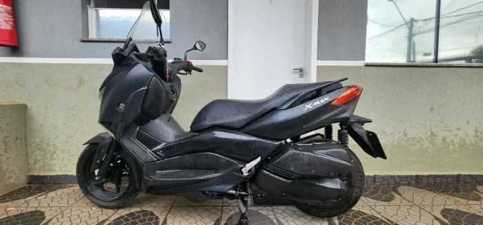 Xmax 250 revisada, só pegar e curtir