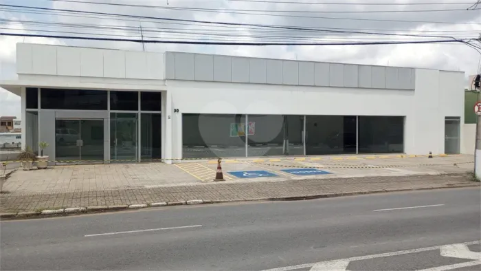Prédio comercial para locação em Vinhedo.