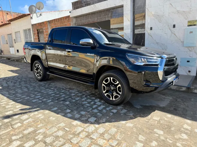 Toyota Hilux CD SRX 4X4 2.8 TDI 16V Diesel Aut. 2022