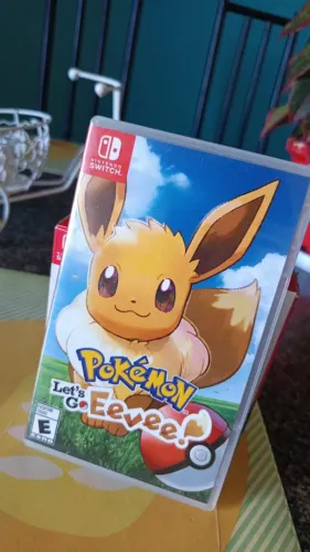 Jogo Nintendo Switch - Pokemon Let's Go Eevee