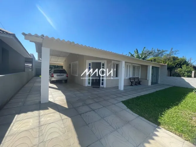 Casa à venda no bairro Nova Tramandaí - Tramandaí/RS