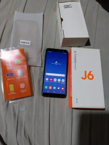 Celula Samsung j6 32gb na caixa