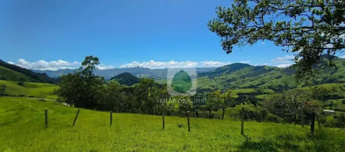 Terreno no alto da montanha com pequena cachoeira à venda, 22000 m² por R$ 1.760.000 - Ser