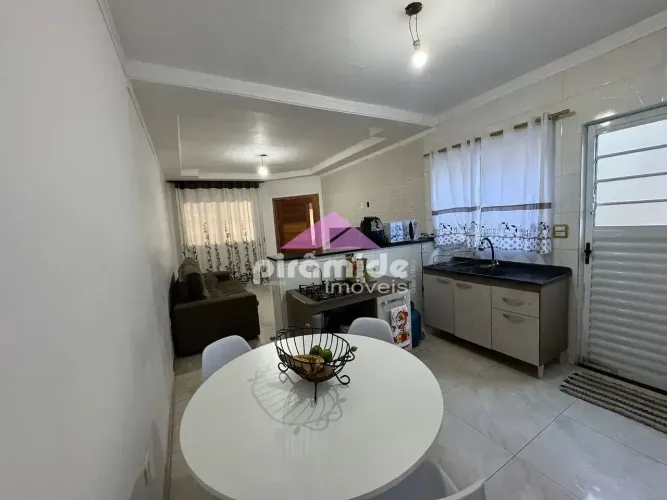 Casa à venda R$ 650.000,00, Jardim Satélite, São José dos Campos, SP