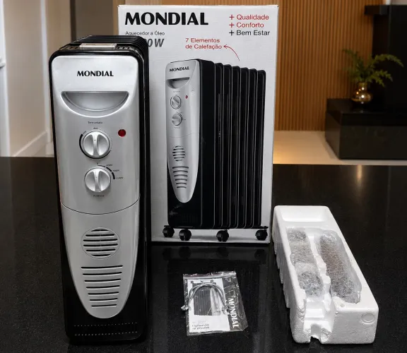 Aquecedor a óleo Mondial 1500W, 220V.
