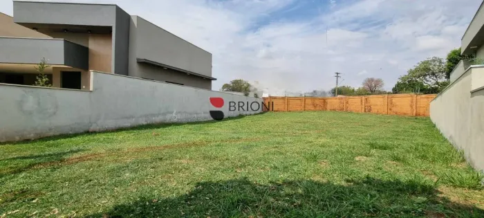 Terreno de excelente padrão com 627m² à venda no Condomínio San Marco - Ilha Cenere, à ven