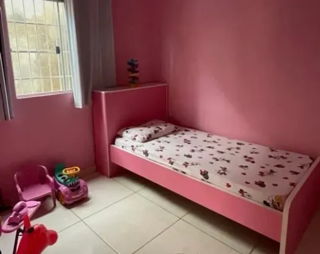 Cama de solteiro menina