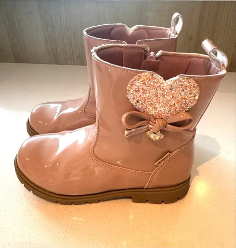 Bota infantil rosa de verniz Ortopasso tamanho 29