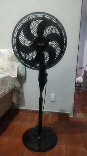 Ventilador de coluna Arno