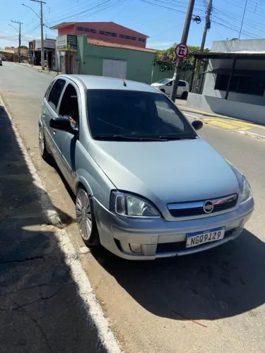 Chevrolet Corsa Hat. Premium 1.4 8V Econoflex 5P 2008