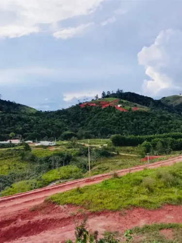 Terrenos no Recanto das Águas em Igaratá  Aproveite