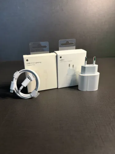Carregador + Cabo Lightning iPhone 1m