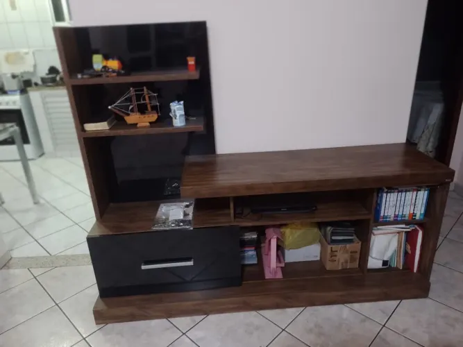 Vendo rack (estante de sala )