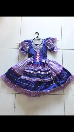 Vendolindo vestido festa junina ótimo preço 250$ 