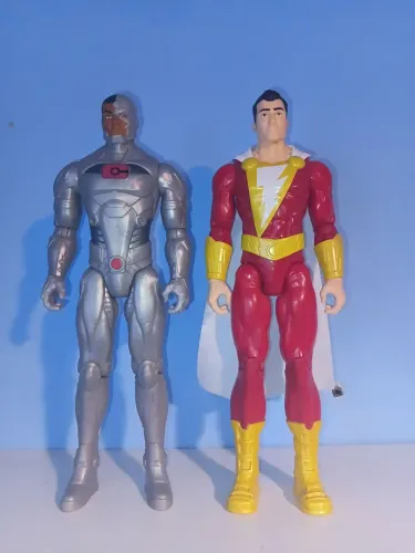 Bonecos shazam e ciborgue 30cm