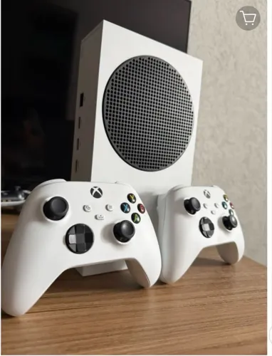 Vendo X box série S com 2 controles 