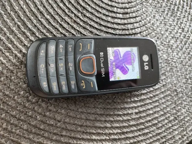 ? LG A275 Dual SIM - Excelente Estado Tenho 2 unidades disponíveis do LG A275 Dual SIM. ?