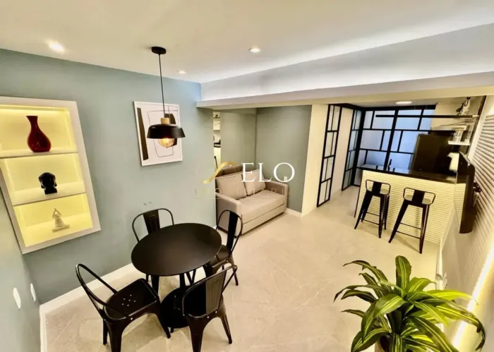 Estudio a venda no centro da cidade com 1 quarto mobiliado
