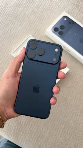 iPhone 17 pro max 256 GB