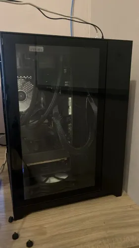 PC Gamer Ryzen 5 5600GT + RX 9060 XT 16GB + 32GB RAM + SSD 1TB