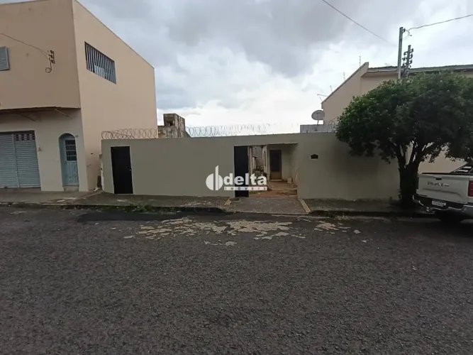 Terreno disponível para venda no bairro Brasil em Uberlândia MG