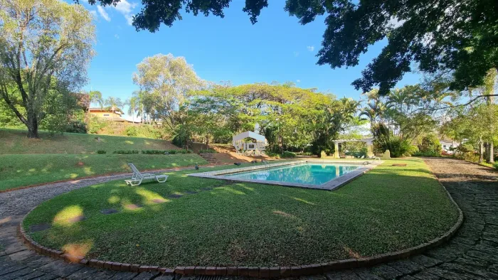 CHÁCARA À VENDA EM CONDOMÍNIO, EM VALINHOS