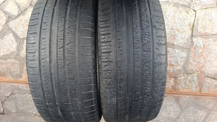 Pneus Pirelli 235/ 45/ R19