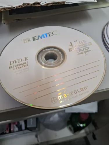 CD ou DVDs novos para gravação, tenho estoque preco de cada. Disponíveis para gravação, __