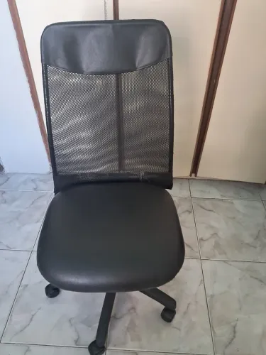 Vende-se cadeira de escritório