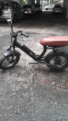 Vende-se bicicleta elétrica. Marca LIVE
