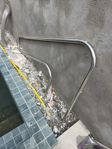 Apoio Escada piscina em inox