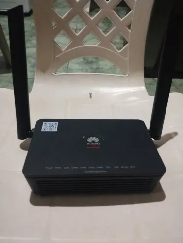 Vendo esse lindo roteador Huawei ,