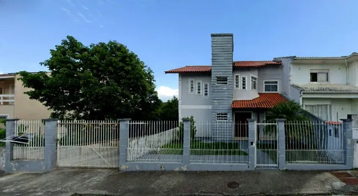 Casa de 3 dormitórios à venda no Canto