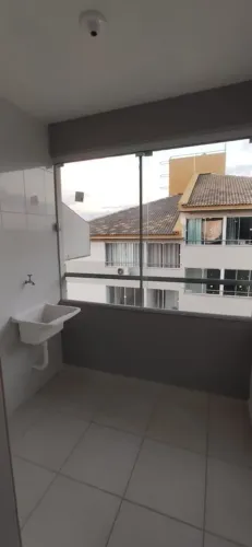 ALUGO APARTAMENTO NO BAIRRO TROPICAL