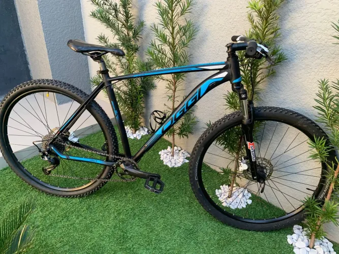 Bicicleta aro 29 Oggi 7.0 em perfeito estado