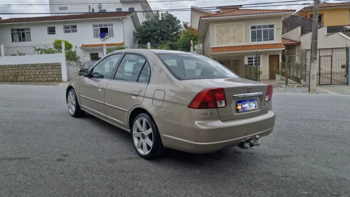 Honda Civic Sedan LX 1.7 16V 115cv Mec. 4P 2001