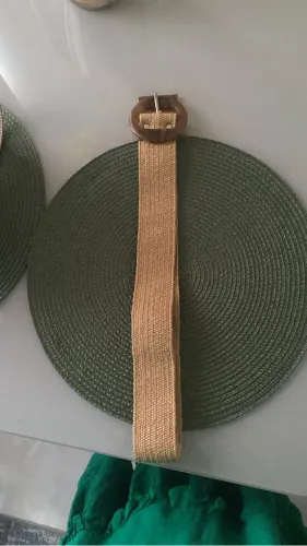 Vendo macacão Zinzane com cinto novo