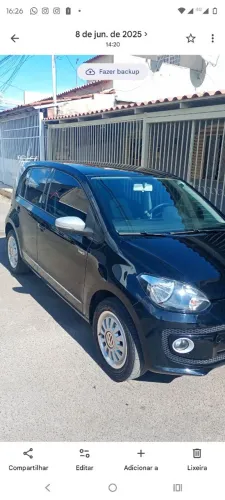 Volkswagen Up! Black/white/red 1.0 T. Flex 12V 5P 2015