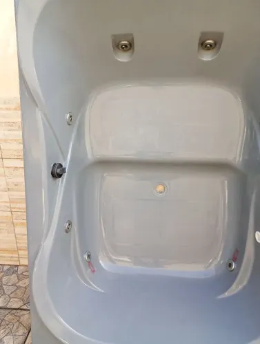 Banheira de hidromassagem