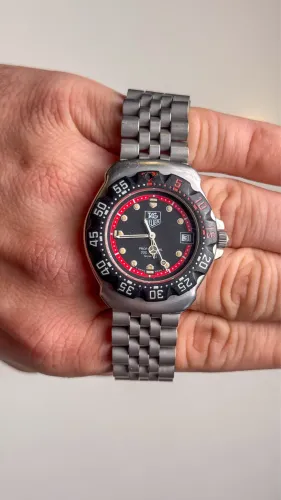 TAG Heuer Professional 200 Meters Quartz