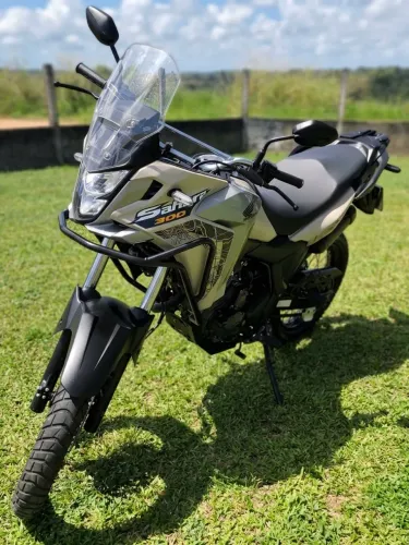XRE 300 Sahara Adventure 2025 - Apenas 9.100 km