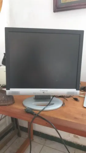 Monitor 17 Positivo